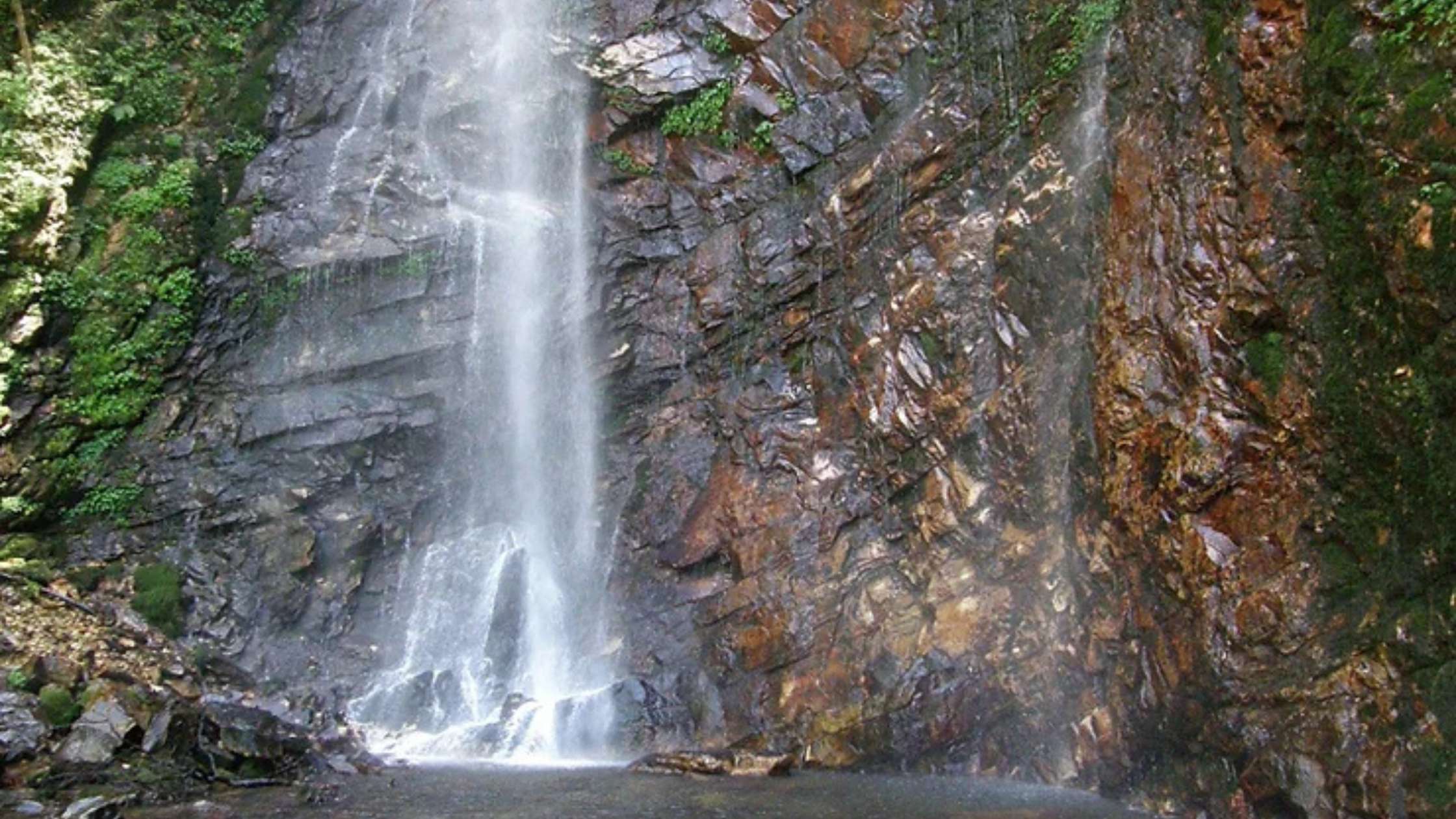 Chhoie Waterfall